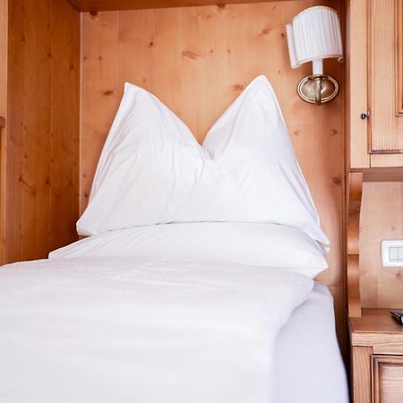 Hotel Europa Dolomites เซลวาดีวัลการ์เดนา ภายนอก รูปภาพ