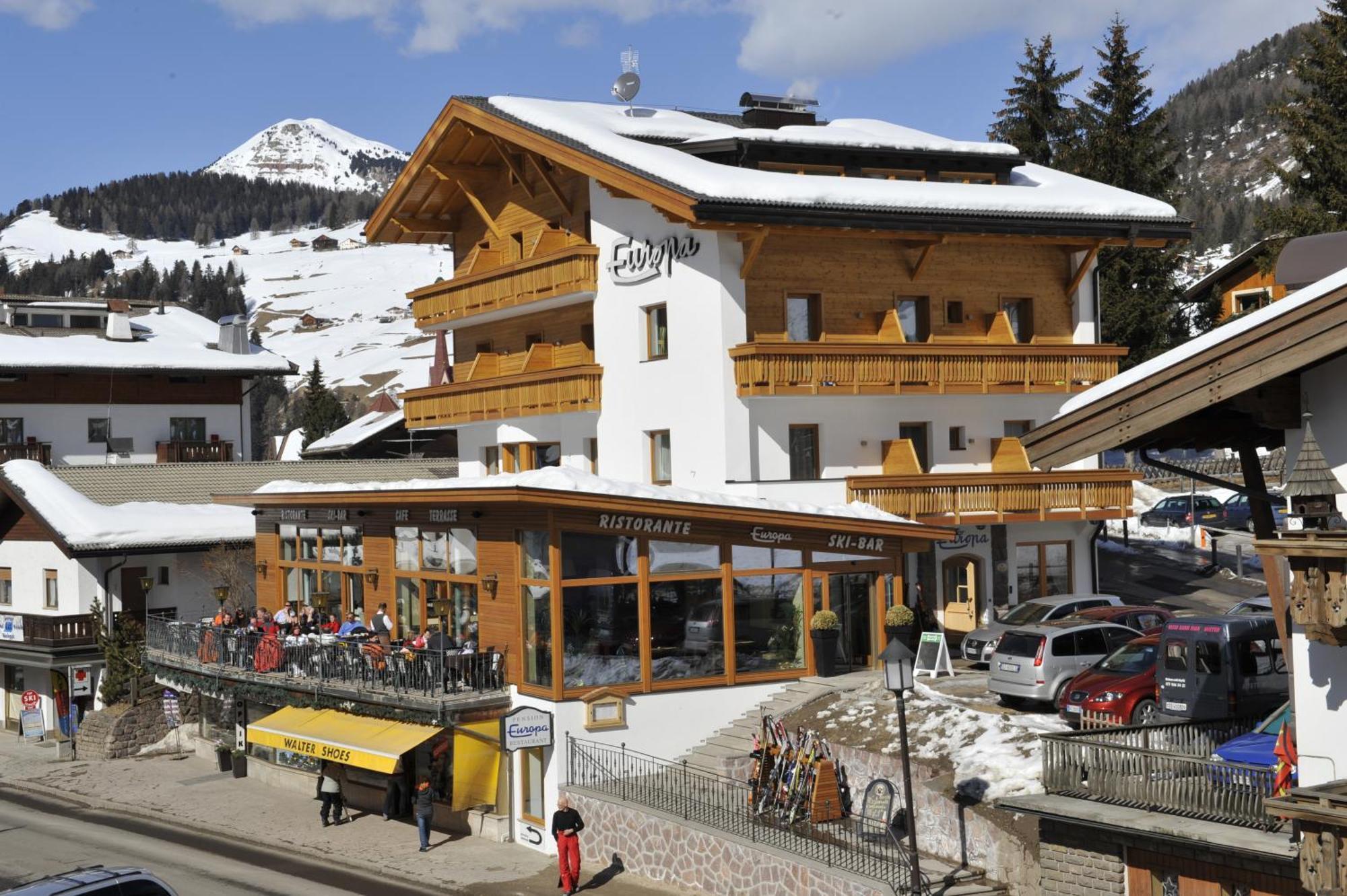 Hotel Europa Dolomites เซลวาดีวัลการ์เดนา ภายนอก รูปภาพ