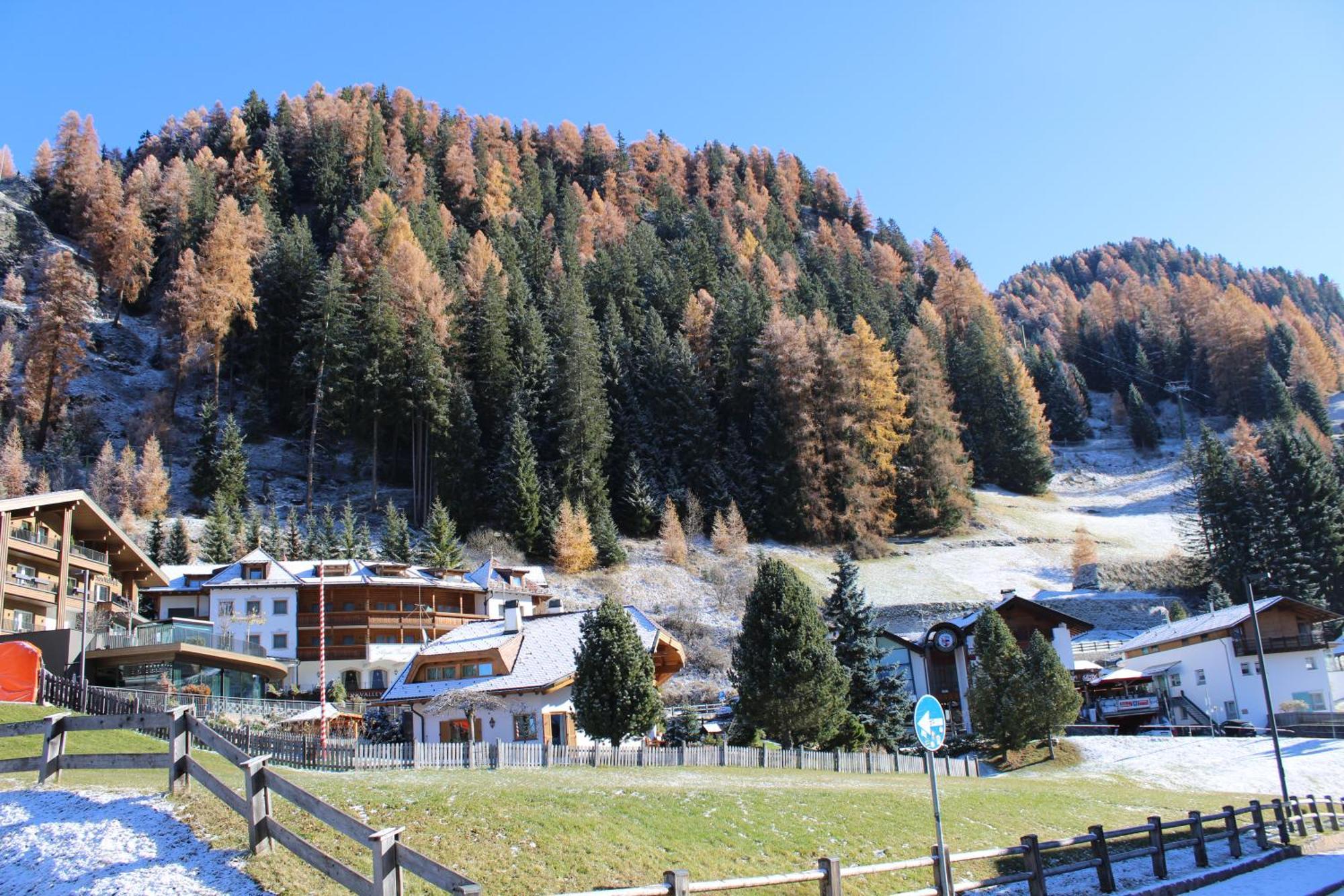 Hotel Europa Dolomites เซลวาดีวัลการ์เดนา ภายนอก รูปภาพ
