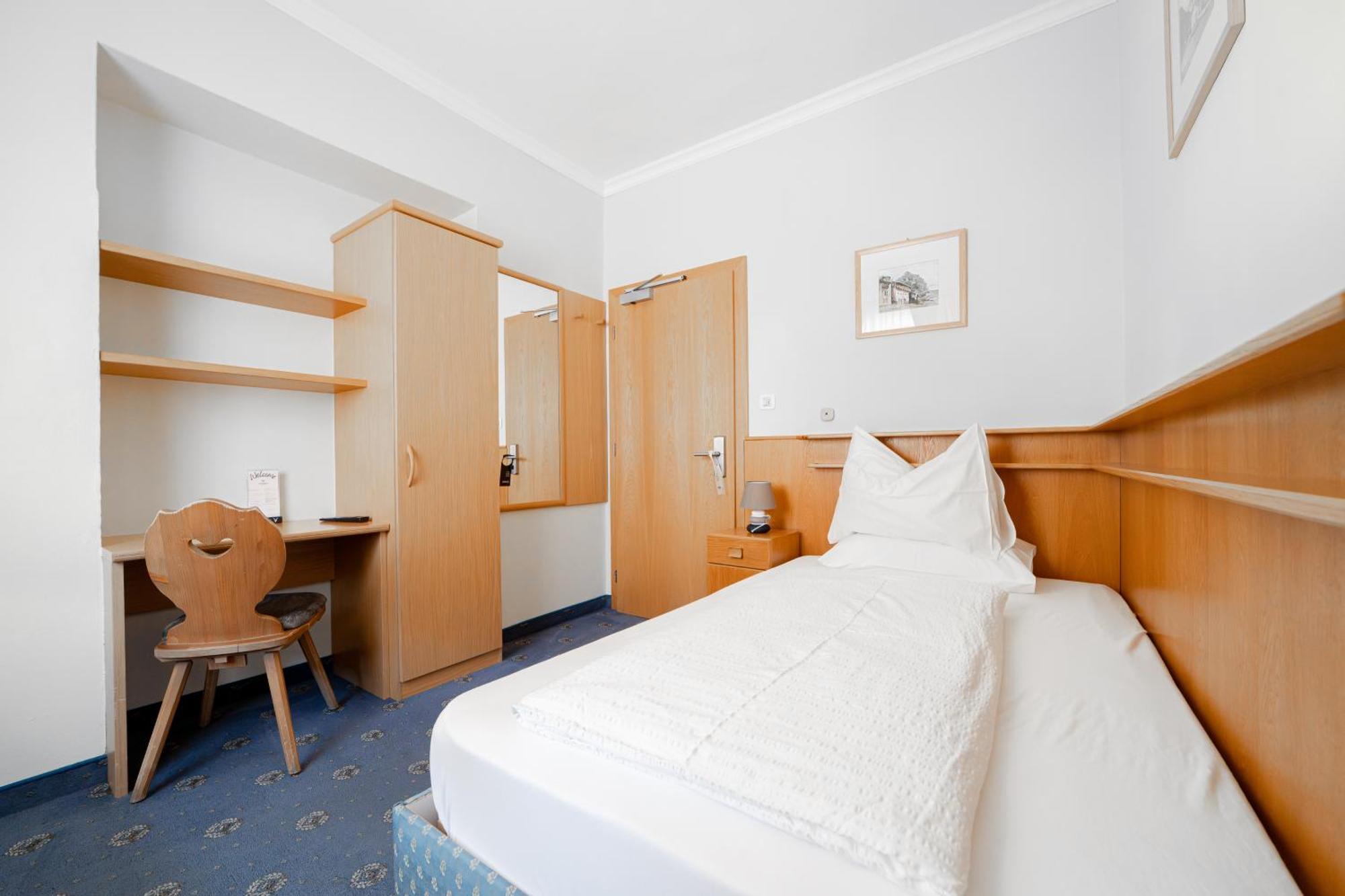Hotel Europa Dolomites เซลวาดีวัลการ์เดนา ภายนอก รูปภาพ